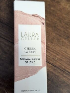 Laura Geller Cheek Sweeps Cream Glow Stick - Glowing Impressions